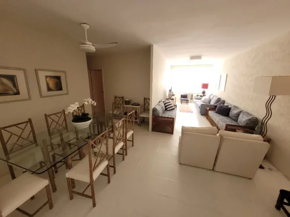 Imagem APARTAMENTO AMPLO, 1ª QUADRA NA PRAIA, COM 3 DOMITÓRIOS, SENDO 1 SUÍTE, 1 VAGA PARA AUTO