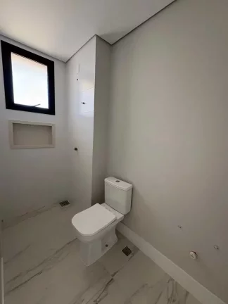 Imagem Apartamento com 3 suítes e 2 vagas de garagem em Piçarras/SC