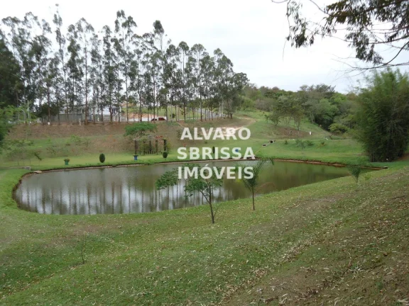 Imagem Excelente terreno com ótima topografia de esquina à venda com 3.000 m2 no Condomínio Village Castelo em Itu SP ao lado da Rod Castelo Branco