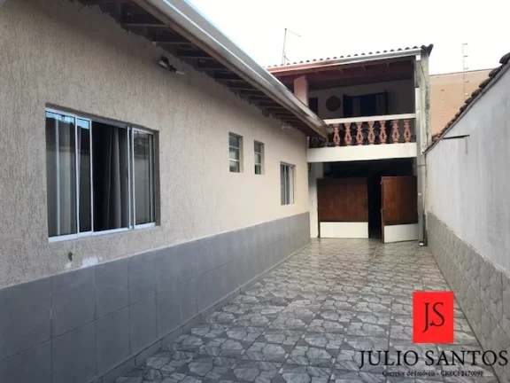 Imagem Casa térrea com 2 quartos e 2 edículas - Pereque Açu