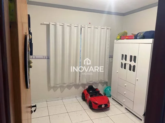 Imagem Casa com 3 dormitórios à venda, 200 m² por R$ 400.000,00 - Santa Maria - Itumbiara/GO