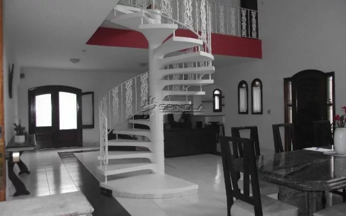 Imagem Sobrado com 4 dormitórios à venda, 710 m² por R$ 1.500.000,00 - Solemar - Praia Grande/SP