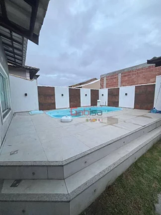 Imagem Casa com 3 dormitórios à venda, 130 m² por R$ 600.000,00 - São Matheus - São Pedro da Aldeia/RJ