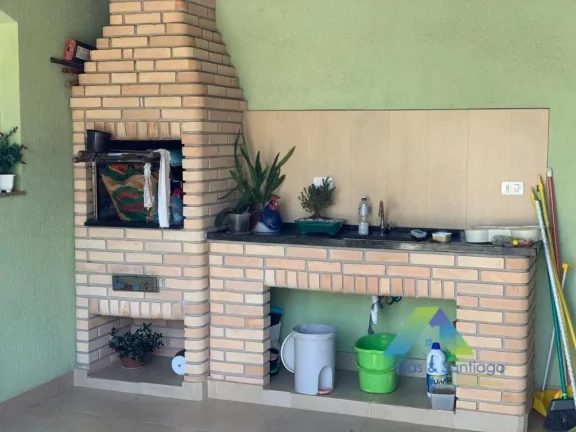 Imagem Sobrado alto Padrão, 5 suites,5 vagas de garagem área gourmet excelente localização.