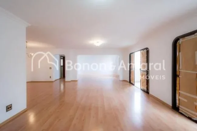 Imagem Excelente Apartamento à Venda no Cambuí em Campinas. São 215m² com 4 Quartos, 3 suítes, 5 banhe...