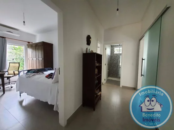Imagem Vendo casa em loteamento fechado em Porto Seguro