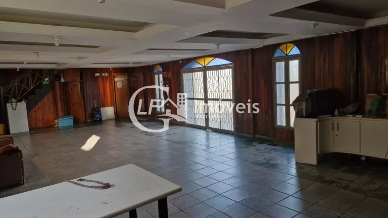 Imagem Oportunidade Imperdível ? Salão Comercial com 3.700m² Localização Estratégica na Rua Dom Aquino ? Em Frente à Praça das Araras (Cabeça de Boi)