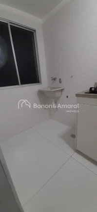 Imagem Imóvel espaçoso com 2 dormitórios, sendo 1 suíte, e 2 banheiros no total. O apartamento está be...