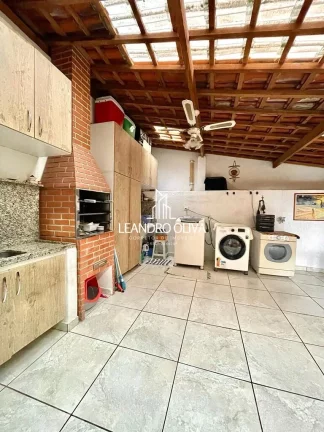 Imagem Casa tipo para venda em Vila Mariana com 4 quartos, sendo 1 suíte, 185m²