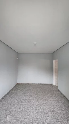 Imagem "Oportunidade Única! Propriedade na Vila Guarani - Zona Sul com 3 Casas Independentes e Terreno Amplo de 240m²"