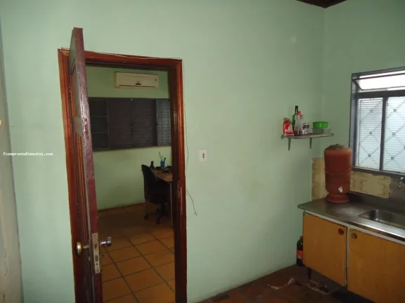Imagem Galpão para Locação em Limeira, Jardim Alvorada, 1 suíte, 1 banheiro