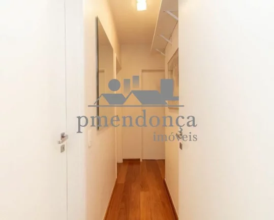Imagem Apartamento totalmente reformado, living para 2 ambientes, terraço,3 dormitórios sendo 1 suíte, r...
