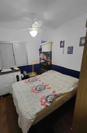 Imagem Apartamento reformado, 3 dormitórios, sendo 1 suíte, sala para 2 ambientes, sacada, cozinha com ar...