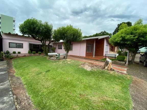 Imagem Casa para Venda em Erechim, Três Vendas, 4 dormitórios, 2 banheiros
