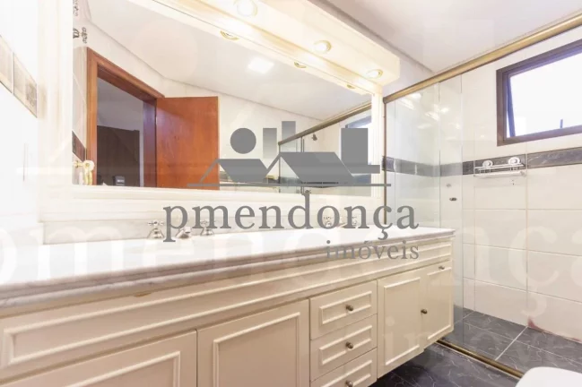 Imagem Apartamento com 184,50m² e excelente localização em Perdizes, 4 quartos (2 suítes) e 3 vagas.