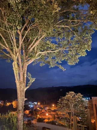Imagem Casa Duplex, 06 Suites, 03 Vagas de Garagem, Vista para Rota do Lagarto, Pedra Azul - ES
