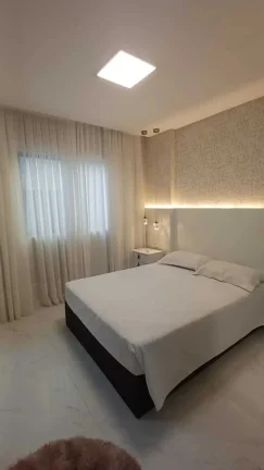 Imagem Apartamento com 3 dormitórios sendo 3 suítes e 2 vagas de garagem em Balneário Camboriú/SC
