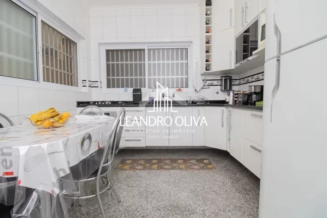 Imagem Sobrado à Venda – Mirandópolis • 179 m² • 3 dormitórios • 2 vagas