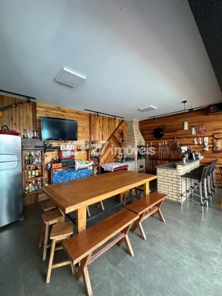 Imagem Jardim Higienópolis - Maringá-PR | Sobrado com 3 Suítes, 4 Vagas e Espaço Gourmet