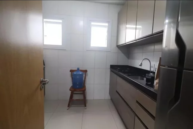 Imagem Apartamento de 2 dormitórios semi mobiliado em localização privilegiada de Novo Hamburgo