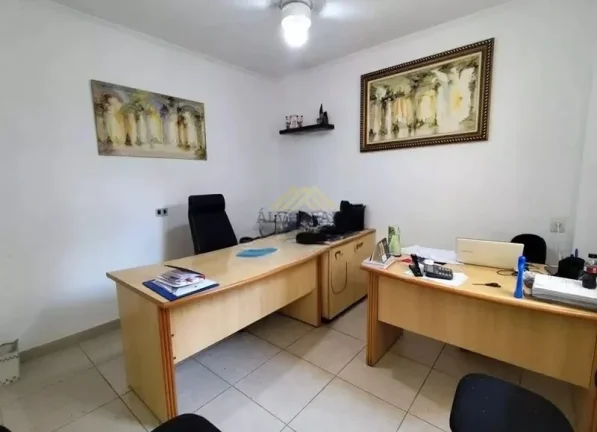 Imagem Lindo Sobrado com Edícula – 2 Suítes e 2 Vagas