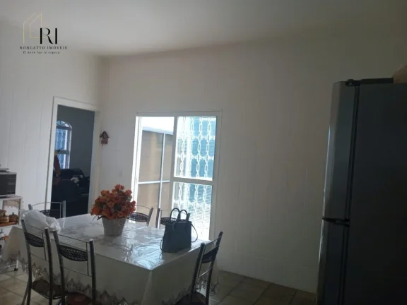 Imagem Casa com 5 quartos, 290m2, à venda