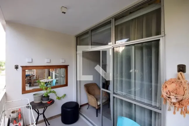 Imagem Apartamento à Venda - Barra da Tijuca, 2 Quartos, 70 m2