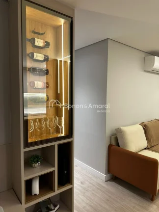 Imagem Apartamento com 2 dormitÃ³rios, sendo 1 suÃ­te, ambos com planejados, garantindo praticidade e elegÃ...
