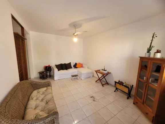 Imagem Excelente casa no centro de Maricá