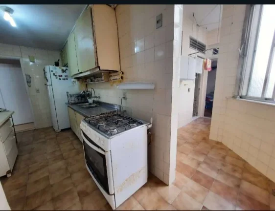 Imagem Vendo na quadra da praia Domingos Ferreira de Fundos sala, 3 quartos .