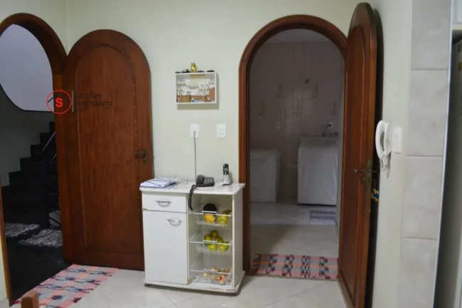 Imagem SOBRADO A VENDA NA VILA ZELINA, COM 3 SUÍTES. A 6 MINUTOS A PÉ DO METRÔ VILA PRUDENTE. QUINTAL COM JARDIM E ESPAÇO GOURMET, GARAGEM PARA 6 CARROS