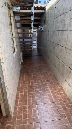 Imagem Casa à Venda na Vila Belmiro, Santos – 3 Dormitórios, 2 Banheiros – Avanti Imóveis