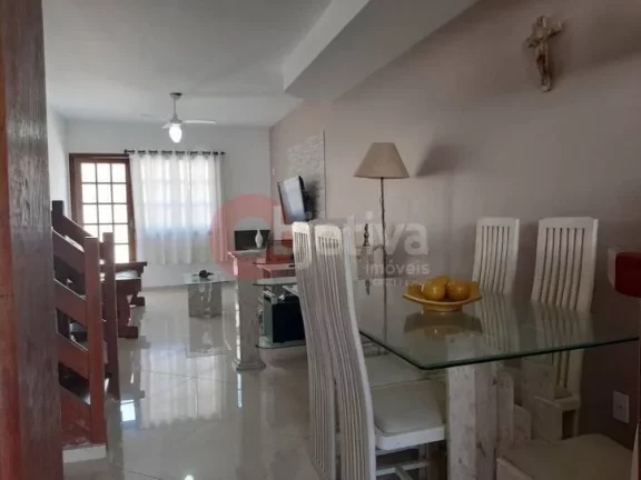 Imagem Casa com 2 dormitórios à venda, 90 m² por R$ 400.000,00 - Peró - Cabo Frio/RJ