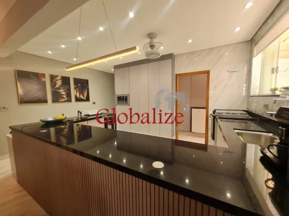 Imagem Casa térrea nova à venda no coração do Gonzaga, próximo da praia por R$.1.350.000,00.