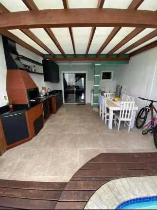Imagem Geminado com 3 dormitórios sendo 1 suíte e 1 vaga de garagem - Aventureiro | Joinville/SC