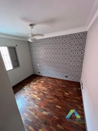 Imagem Jabaquara Sobrado 200M², 3 dormitórios, 1 suíte, 4 vagas a 10 minutos da estação do metro Jabaquara !!!