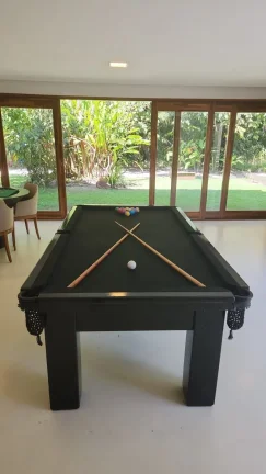 Imagem Casa alto padrão localizada em Praia do Forte condomínio com acesso ao mar Praia Bella.