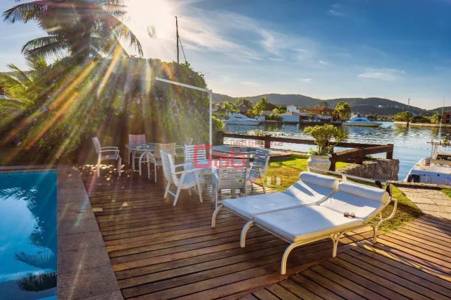 Imagem Casa com 9 dormitórios à venda, 671 m² por R$ 7.500.000,00 - Centro - Cabo Frio/RJ
