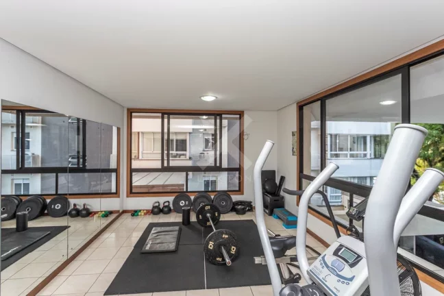 Imagem Apartamento à venda em Porto Alegre, Mont Serrat, com 1 quarto, 45m2