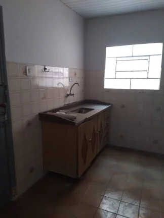 Imagem Casa com terreno 10 x 25 em avenida 2 Dormitórios e 1 Vaga