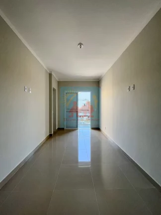 Imagem Sobrado à Venda 2 suites, churrasqueira, 2 vagas, na Ocian, Praia Grande - Fino Acabamento! 410mil