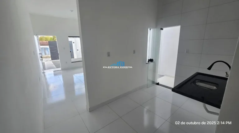 Imagem Casa para Venda em Feira de Santana, Conceição, 2 dormitórios, 1 banheiro, 2 vagas