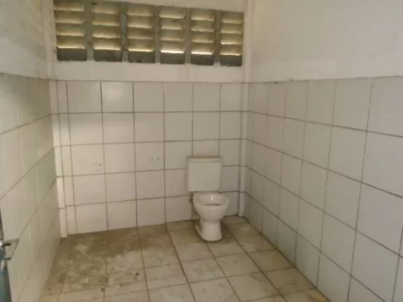 Imagem (GA2139)Galpão 800m² com 02 escritórios, 03 Wcs Sociais.