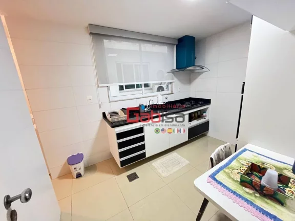 Imagem Apartamento com 3 dormitórios à venda, 179 m² por R$ 780.000,00 - Braga - Cabo Frio/RJ