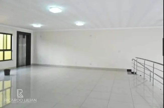 Imagem "Oportunidade Única: Prédio Comercial de Prestígio com 950m², Ideal para Empresas de Importação e Negócios Internacionais!"