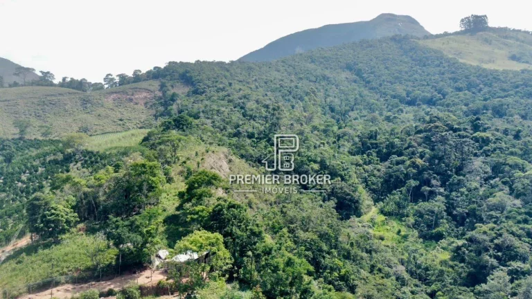 Imagem Sítio à venda, 90000 m² por R$ 900.000,00 - Fazenda Alpina - Teresópolis/RJ