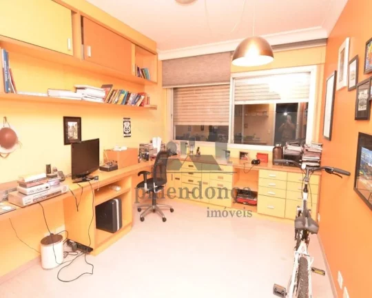 Imagem Excelente apartamento com hall de entrada, living para 2 ambientes com janelas grandes, lavabo, sala...