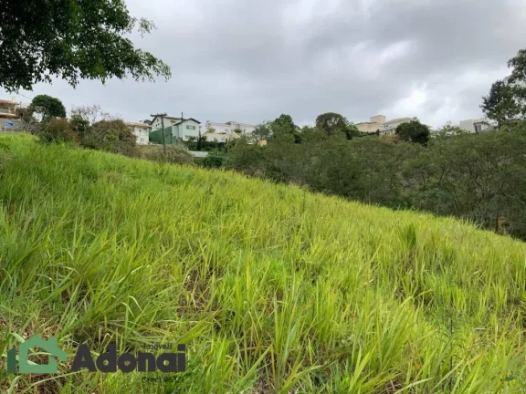 Imagem Terreno a venda com 1.026 m2 no Condomínio Serra dos Cristais,Ac, Carros