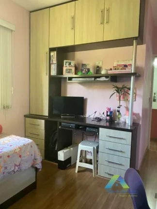 Imagem SACOMÃ Sobrado, 64 metros, 2 dormitórios, 1 vaga com ótima localização e valor !!