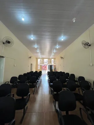 Imagem Ótima oportunidade! Espaço ideal para igreja já montada em Igarapava-SP, com todos os móveis necessários e equipamento de som completo.Estrutura completa para cultos, cursos e reuniões.